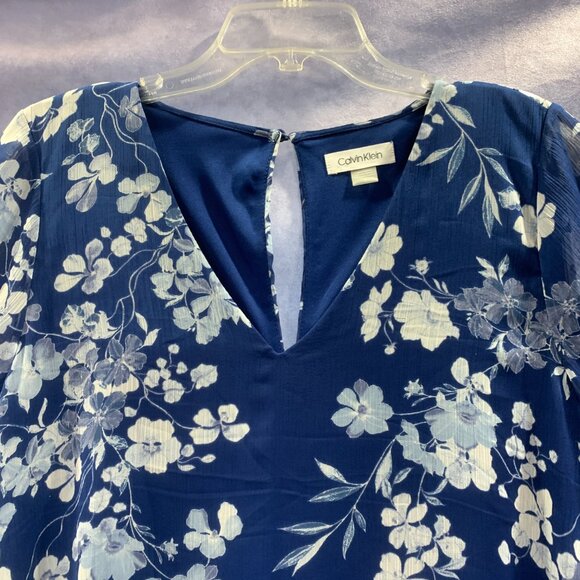 Calvin Klein Bell Sleeve A-line dress - Picture 3 of 11